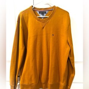 TOMMY HILFIGER MUSTARD SWEATER
